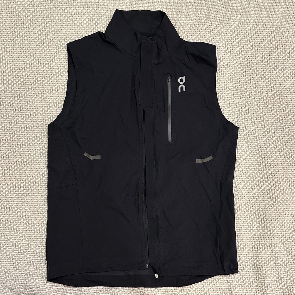 On Black Running Vest / Men’s M / Lightweight / Great Condition